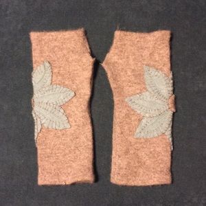 Cashmere arm warmers